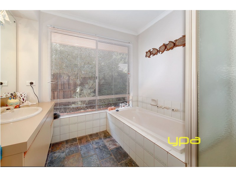 28 St Andrews Drive, Werribee VIC 3030