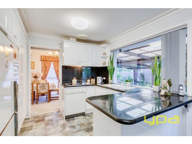 2 Durham Crescent, Hoppers Crossing VIC 3029