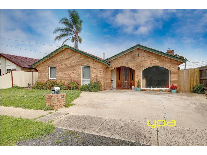 12 Daphne Crescent, Werribee VIC 3030