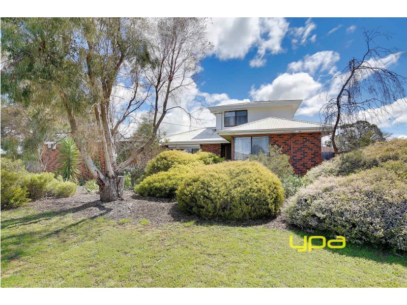 12 Burnham Drive, Hoppers Crossing VIC 3029