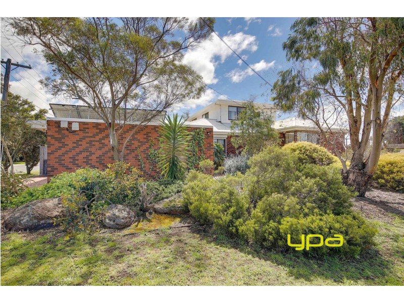 12 Burnham Drive, Hoppers Crossing VIC 3029