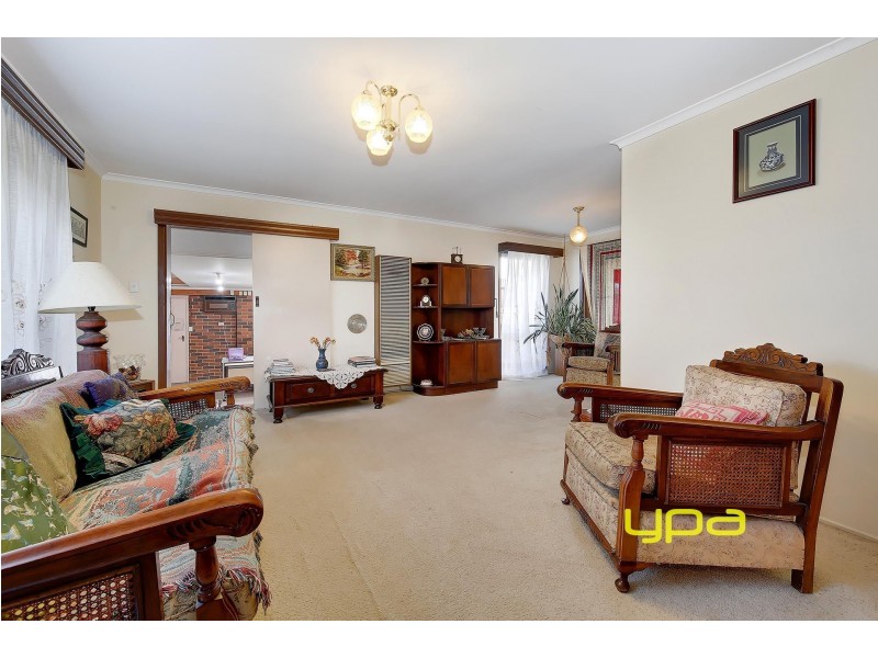 12 Burnham Drive, Hoppers Crossing VIC 3029