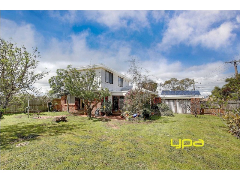 12 Burnham Drive, Hoppers Crossing VIC 3029
