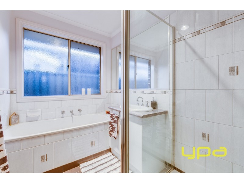 9 McMahon Crescent, Tarneit VIC 3029