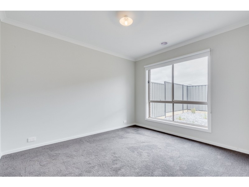 10 Edmonton Avenue, Truganina VIC 3029