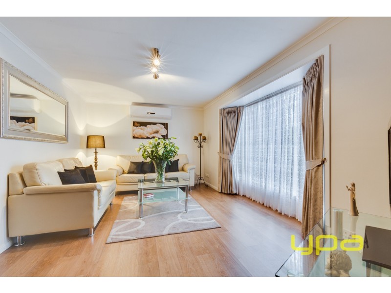 102 Grevillea Crescent, Hoppers Crossing VIC 3029