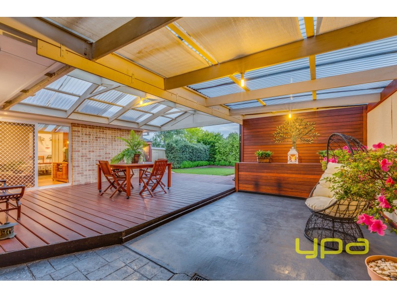 102 Grevillea Crescent, Hoppers Crossing VIC 3029