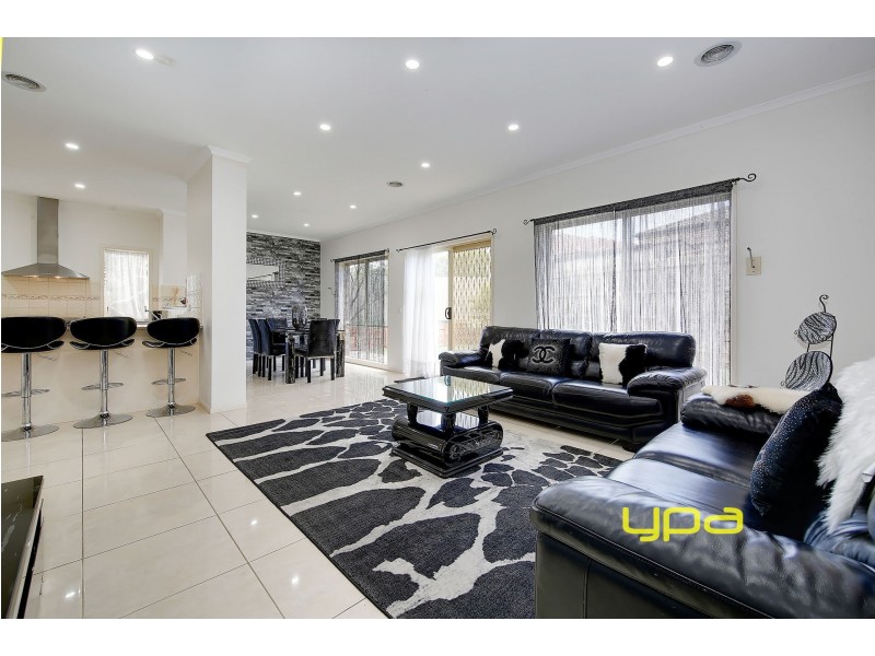 2 Honeyeater Court, Tarneit VIC 3029