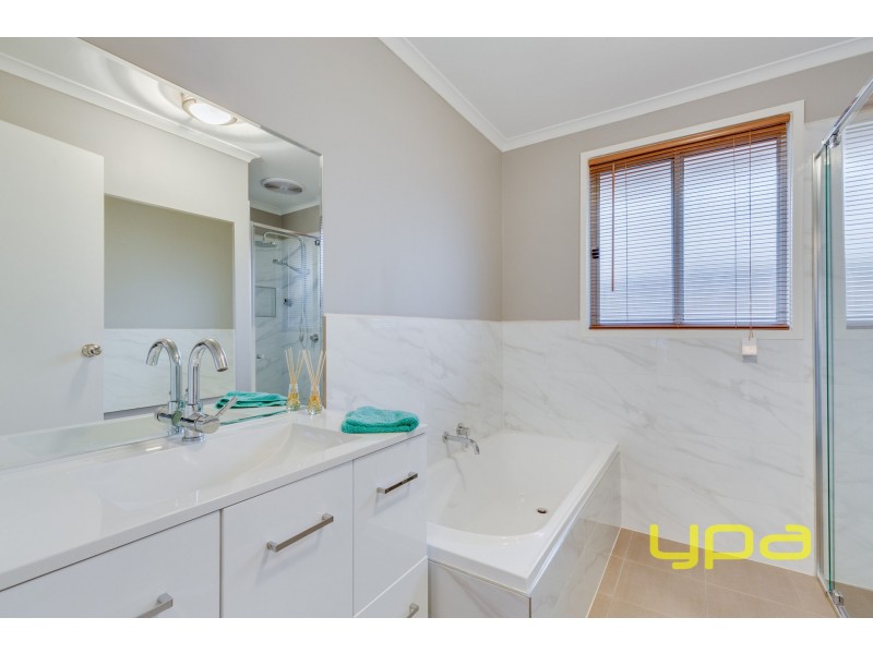 4 Allawah Court, Hoppers Crossing VIC 3029