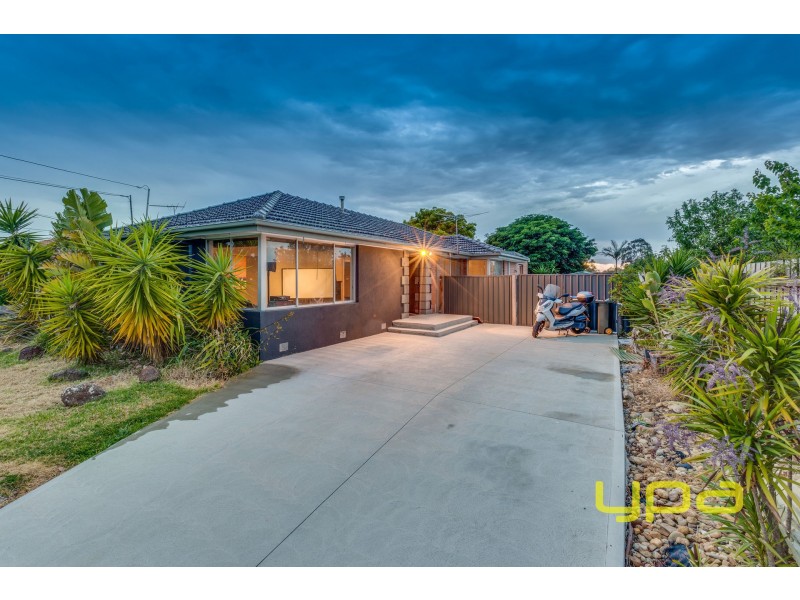 27 Smeaton Avenue, Hoppers Crossing VIC 3029