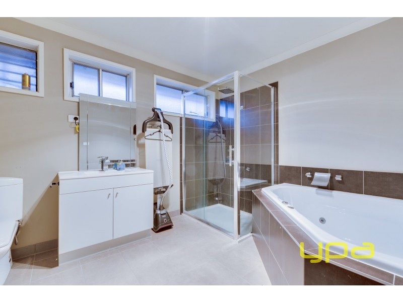 27 Smeaton Avenue, Hoppers Crossing VIC 3029