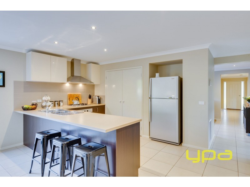 54 Kinglake Drive, Wyndham Vale VIC 3024