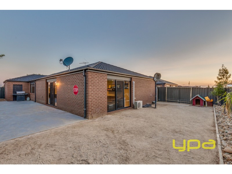 54 Kinglake Drive, Wyndham Vale VIC 3024