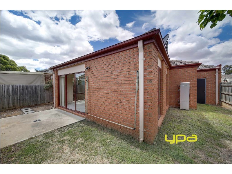 8/15A Hooker Road, Werribee VIC 3030