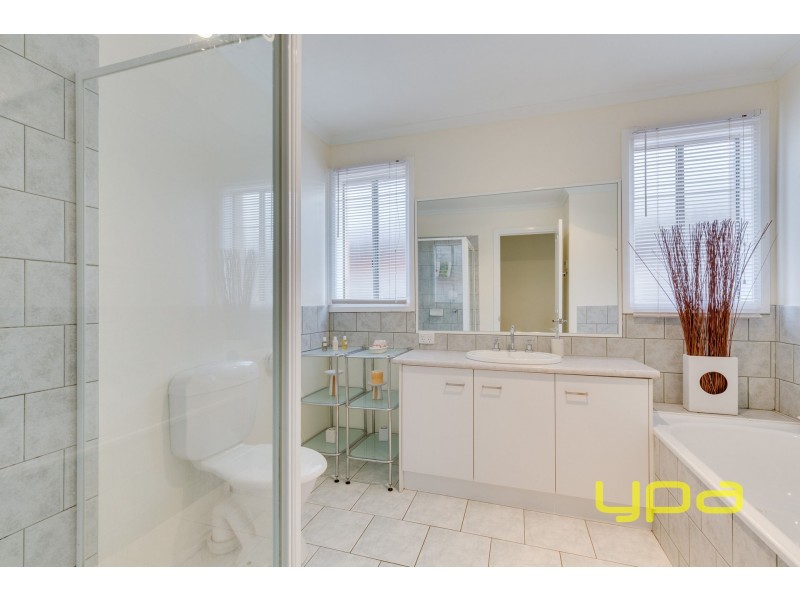 6 Priorswood Drive, Hoppers Crossing VIC 3029