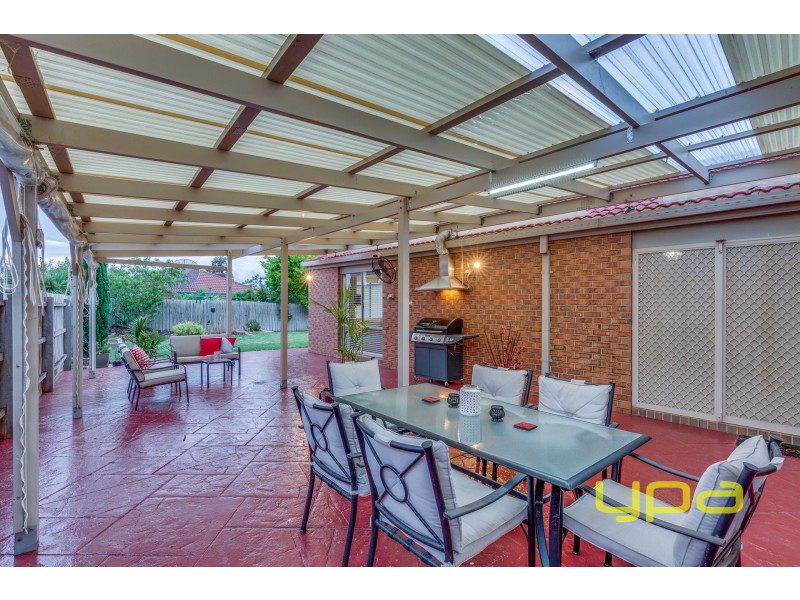 6 Priorswood Drive, Hoppers Crossing VIC 3029