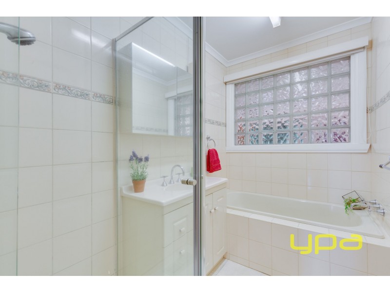 11 Bolger Crescent, Hoppers Crossing VIC 3029