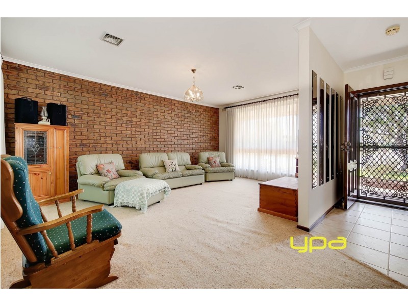 11 Evrah Drive, Hoppers Crossing VIC 3029