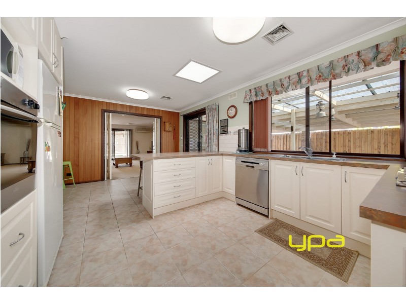 11 Evrah Drive, Hoppers Crossing VIC 3029