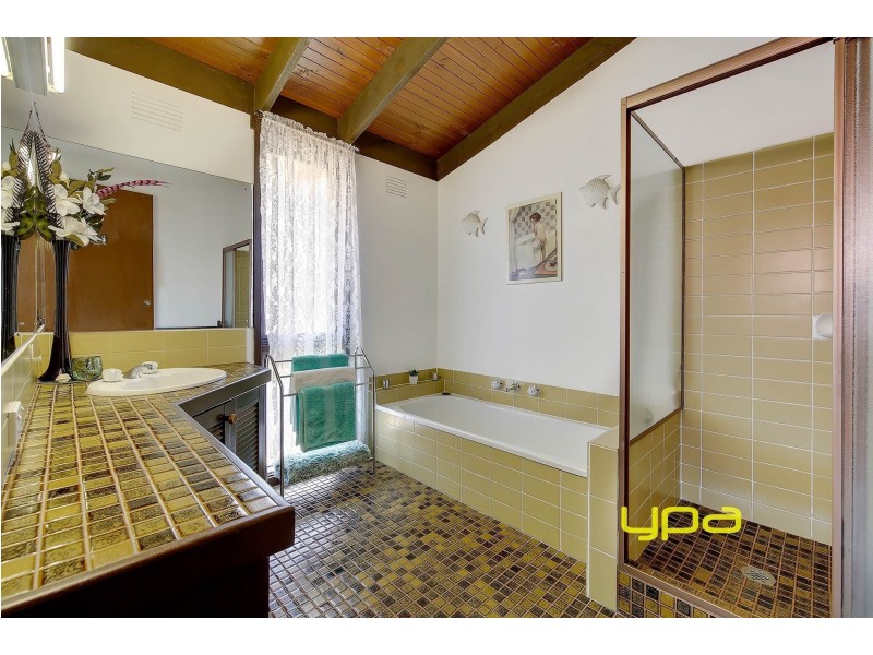 44 Walls Road, Werribee VIC 3030