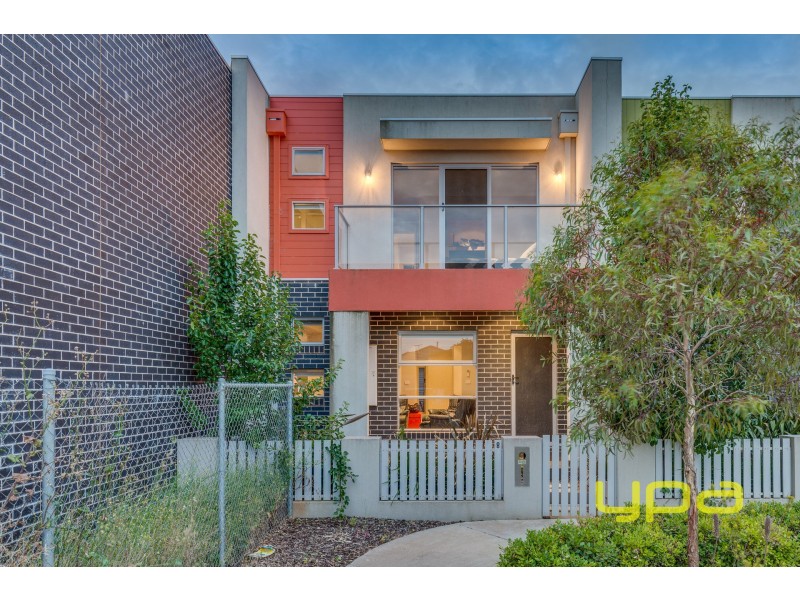 8 Hamlet Street, Werribee VIC 3030