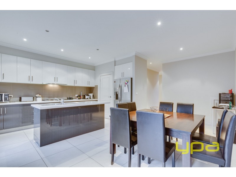 8 Hamlet Street, Werribee VIC 3030