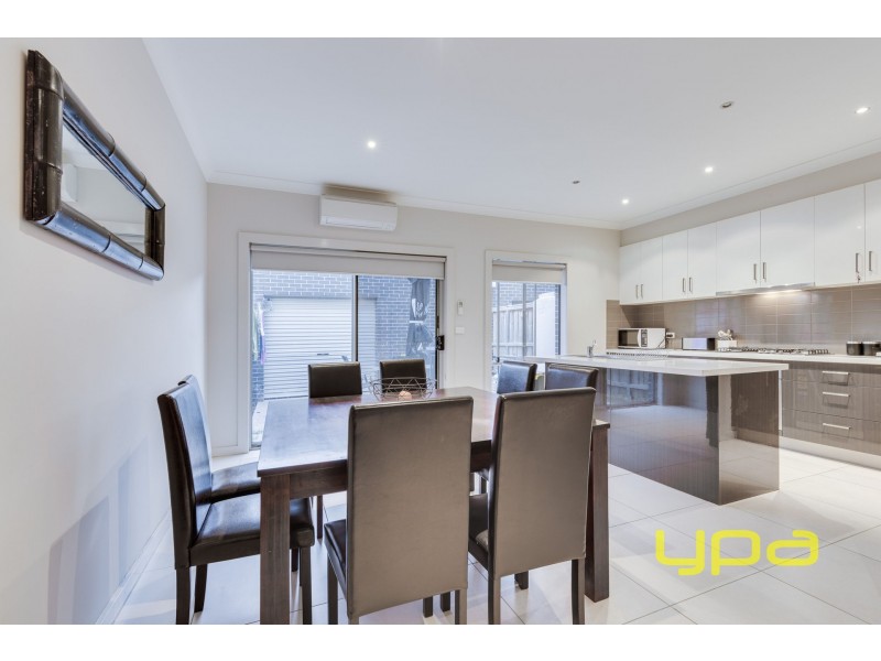 8 Hamlet Street, Werribee VIC 3030