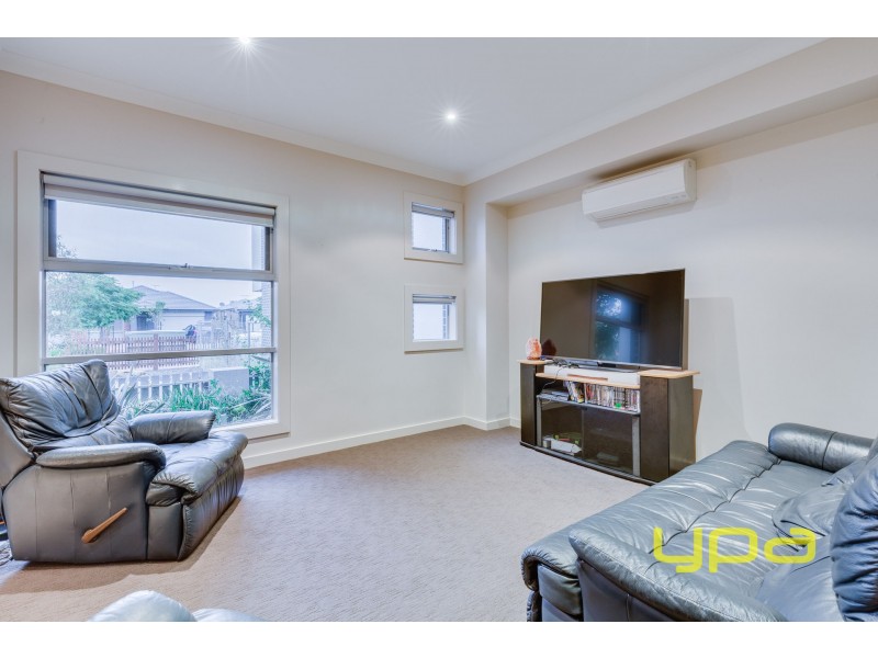 8 Hamlet Street, Werribee VIC 3030