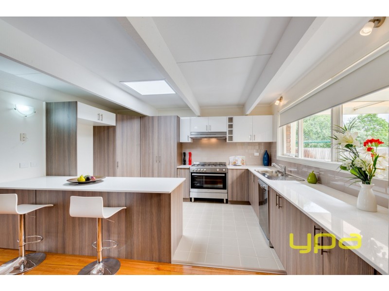 4 Davie Crescent, Hoppers Crossing VIC 3029