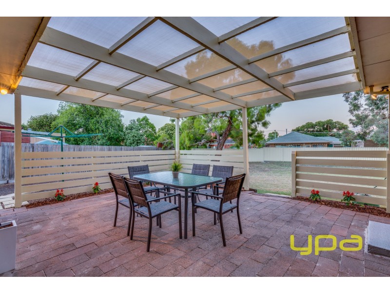 4 Davie Crescent, Hoppers Crossing VIC 3029