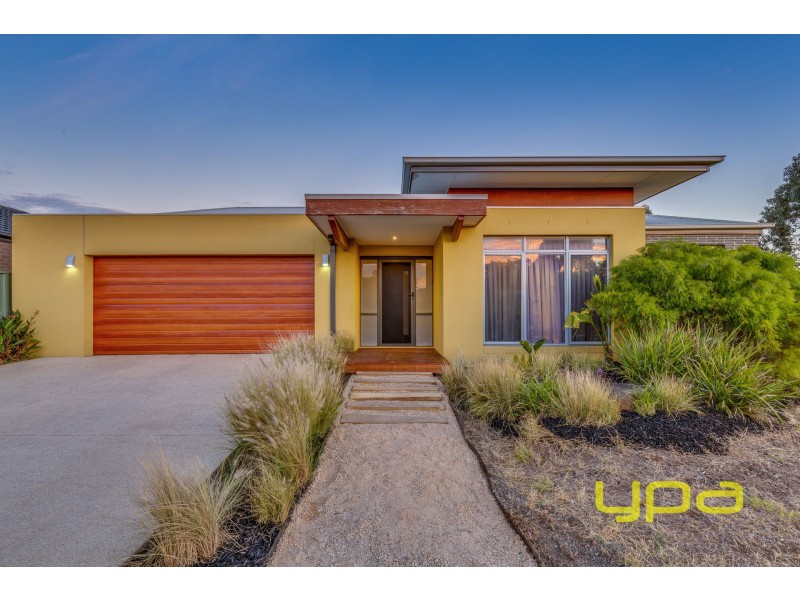 27 Carmichael Drive, Wyndham Vale VIC 3024