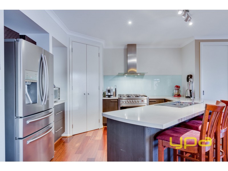 27 Carmichael Drive, Wyndham Vale VIC 3024