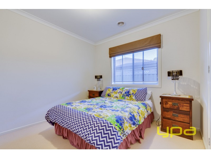 27 Carmichael Drive, Wyndham Vale VIC 3024