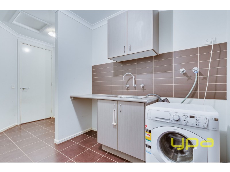 27 Carmichael Drive, Wyndham Vale VIC 3024