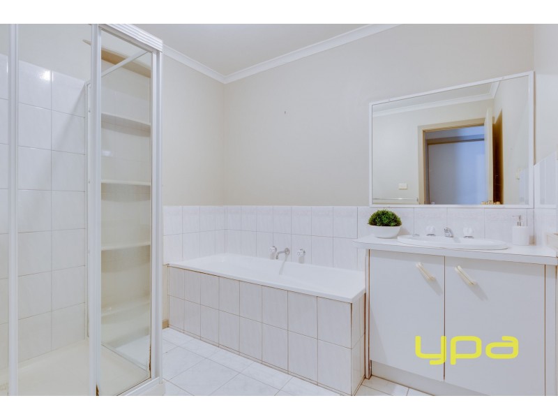 7 St Lawrence Close, Werribee VIC 3030
