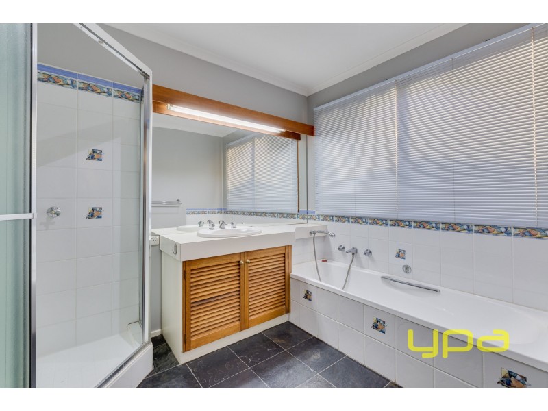 20 Milton Drive, Wyndham Vale VIC 3024