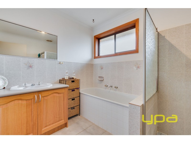 15 Bittern Court, Werribee VIC 3030