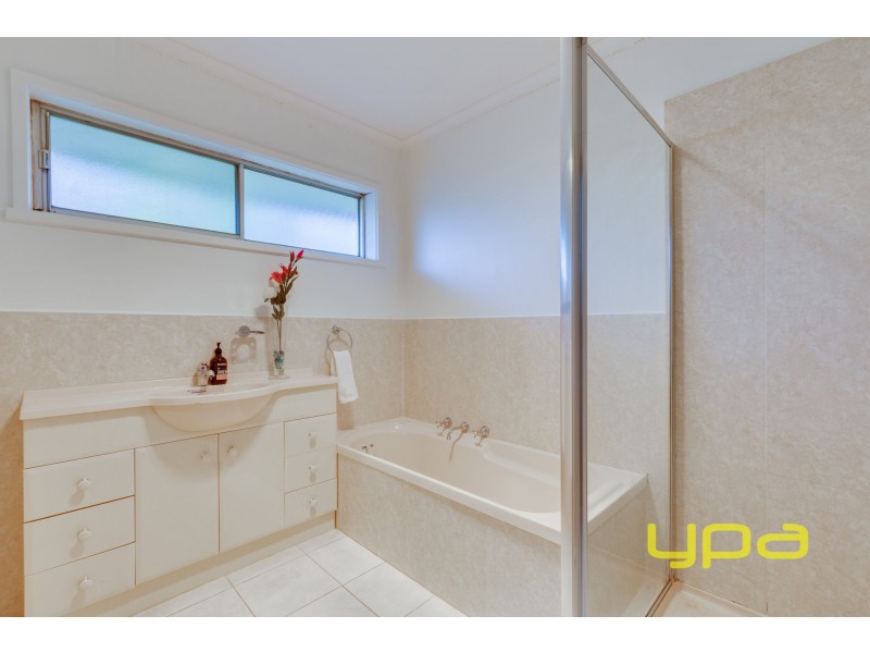 9 Baden Drive, Hoppers Crossing VIC 3029