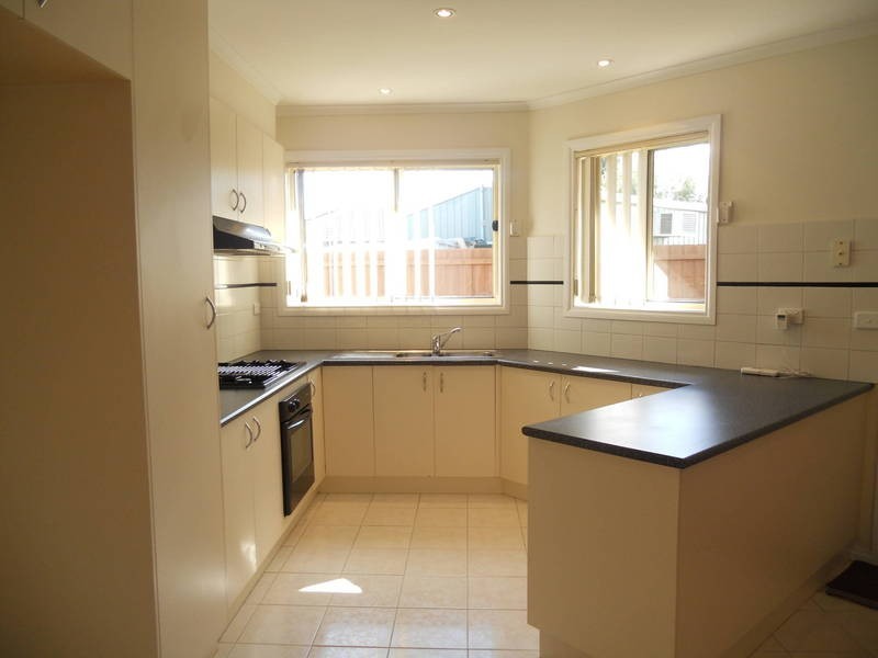 2/69  Bellbridge Drive, Hoppers Crossing VIC 3029