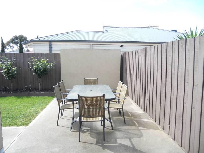 1/15 Montana Drive, Werribee VIC 3030