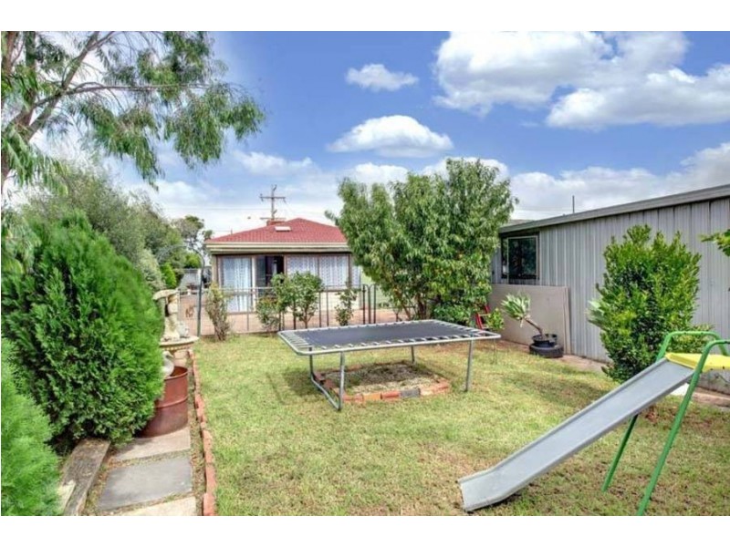 82 Bladin Street, Laverton VIC 3028