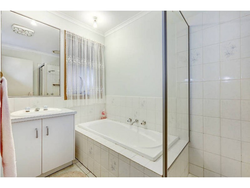 12 McMurray Crescent, Hoppers Crossing VIC 3029