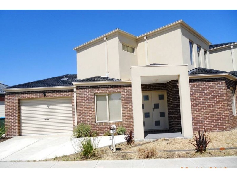 1/12 Global Way, Wyndham Vale VIC 3024