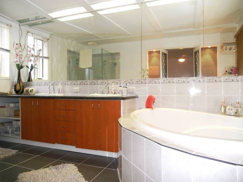 18 Parramatta Road, Werribee VIC 3030