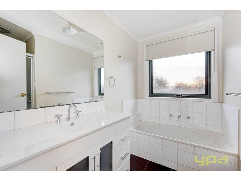 25 Coventry Drive, Werribee VIC 3030