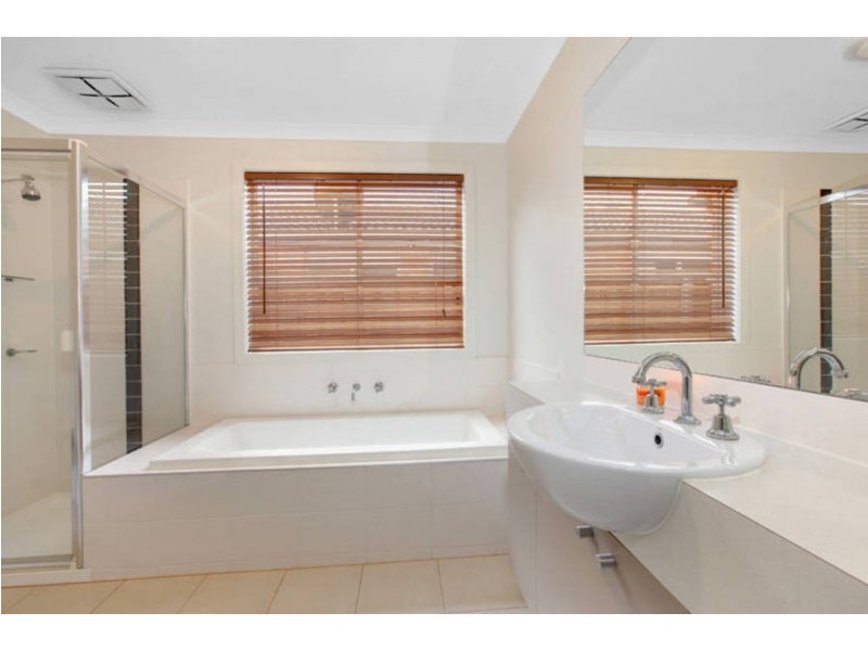 40 Laurence Way, Tarneit VIC 3029