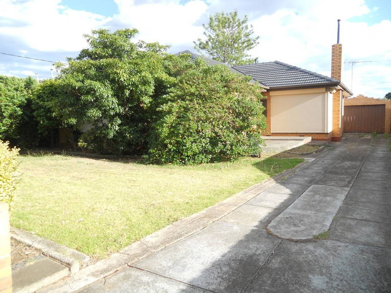 102 Heaths Road, Hoppers Crossing VIC 3029