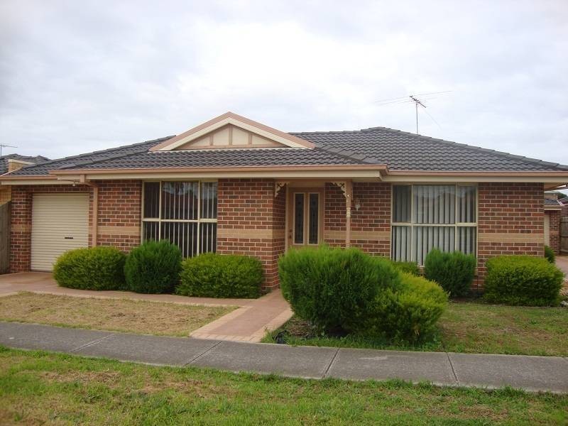 1/74 Mossfiel Drive, Hoppers Crossing VIC 3029