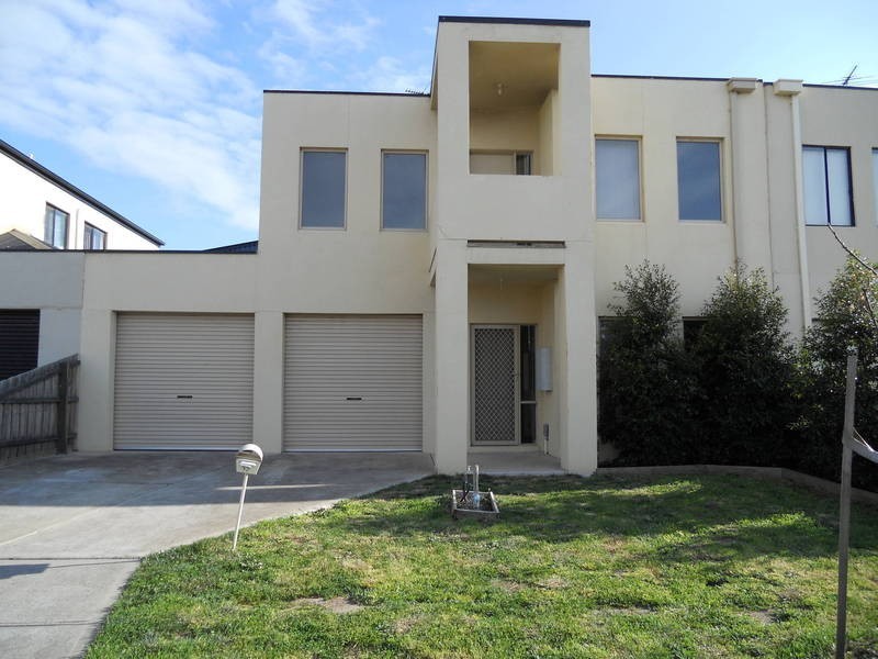 33 Egan Close, Werribee VIC 3030
