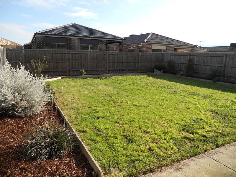 33 Egan Close, Werribee VIC 3030